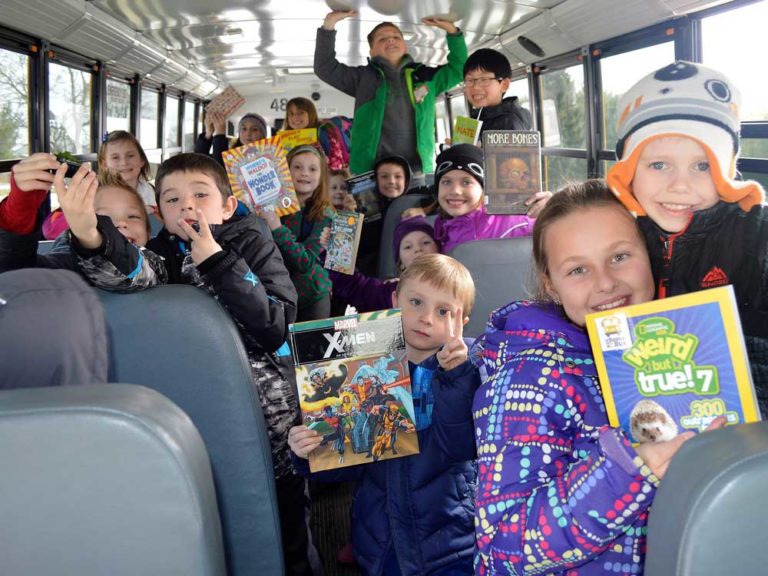 Reading on the bus makes the journey so much better