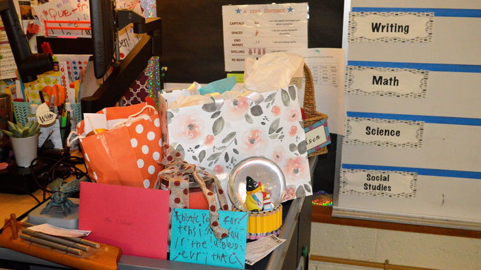 Kindergartners left gifts for teacher Stephanie Nielsen on their last day 