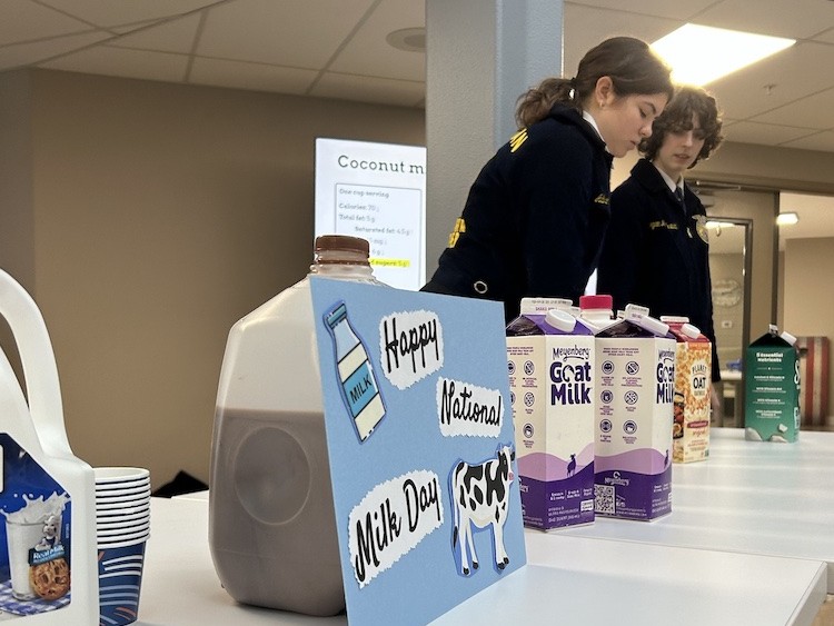 FFA students deliver dairy good presentation