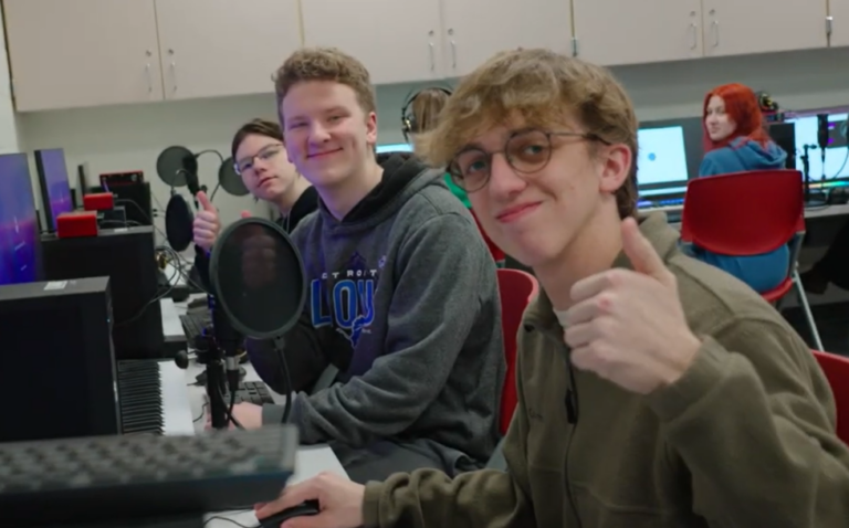 Future songwriters, audio engineers learning to create in production lab