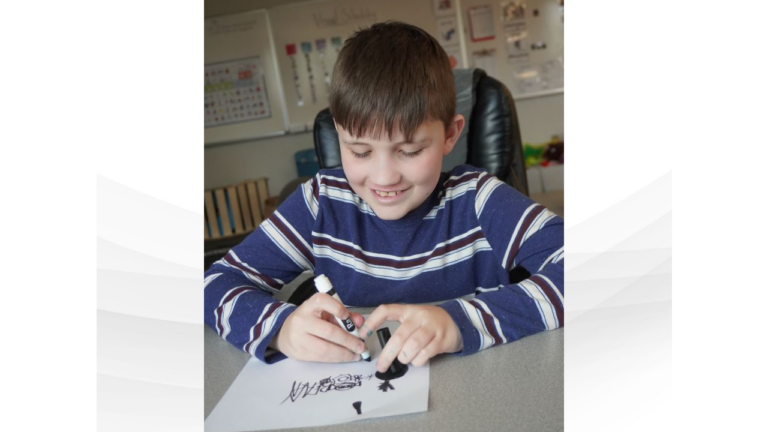 Sixth-grader draws attention with art skills